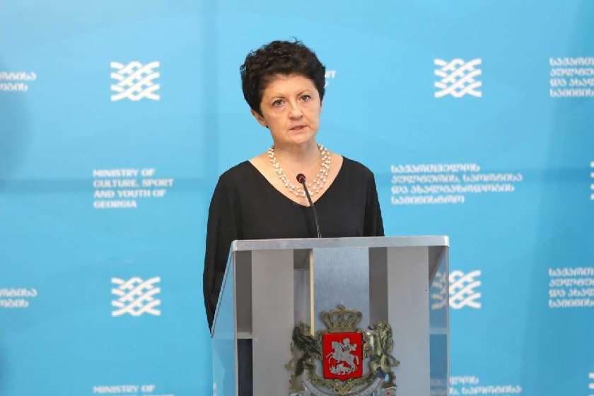 თეა წულუკიანი – აქტიურად იცავს უცხო ქვეყნის ელჩს, ვისურვებდი, თუნდაც იმის ნახევარი მონდომებით დაიცვას ჩვენი ელჩები