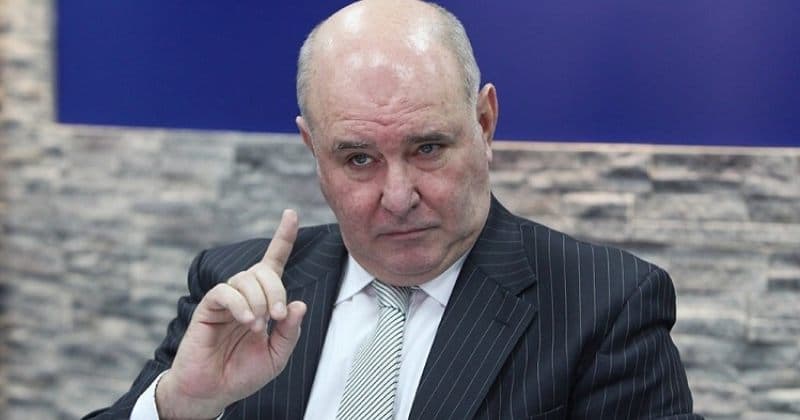 კარასინი – ახლა იმ ქალბატონს, რომელიც იმპიჩმენტს ძლივს გადაურჩა, ანერვიულებს საქართველოში მცხოვრები რუსები