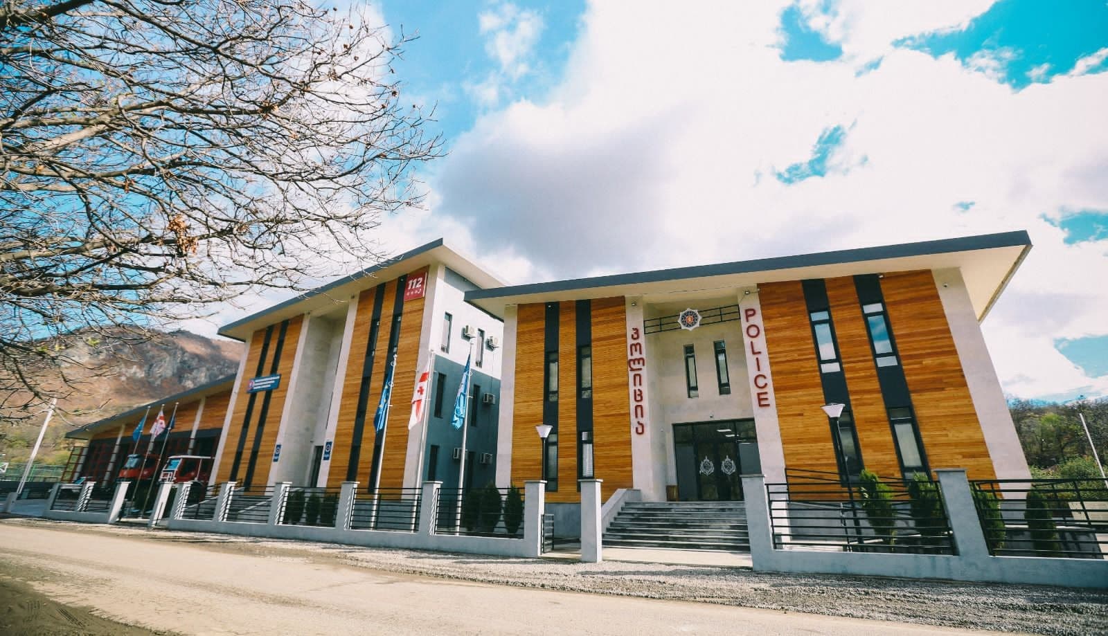 Frontnews image description