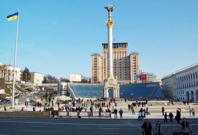 ომის მეორე წლისთავთან დაკავშირებით კიევში ევროკომისიის პრეზიდენტი და დასავლელი ლიდერები იმყოფებიან