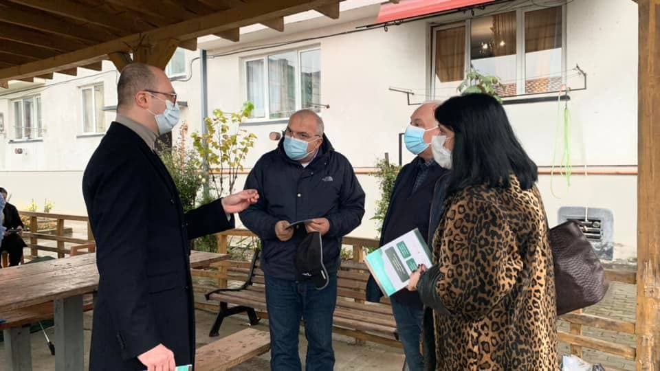 Frontnews image description