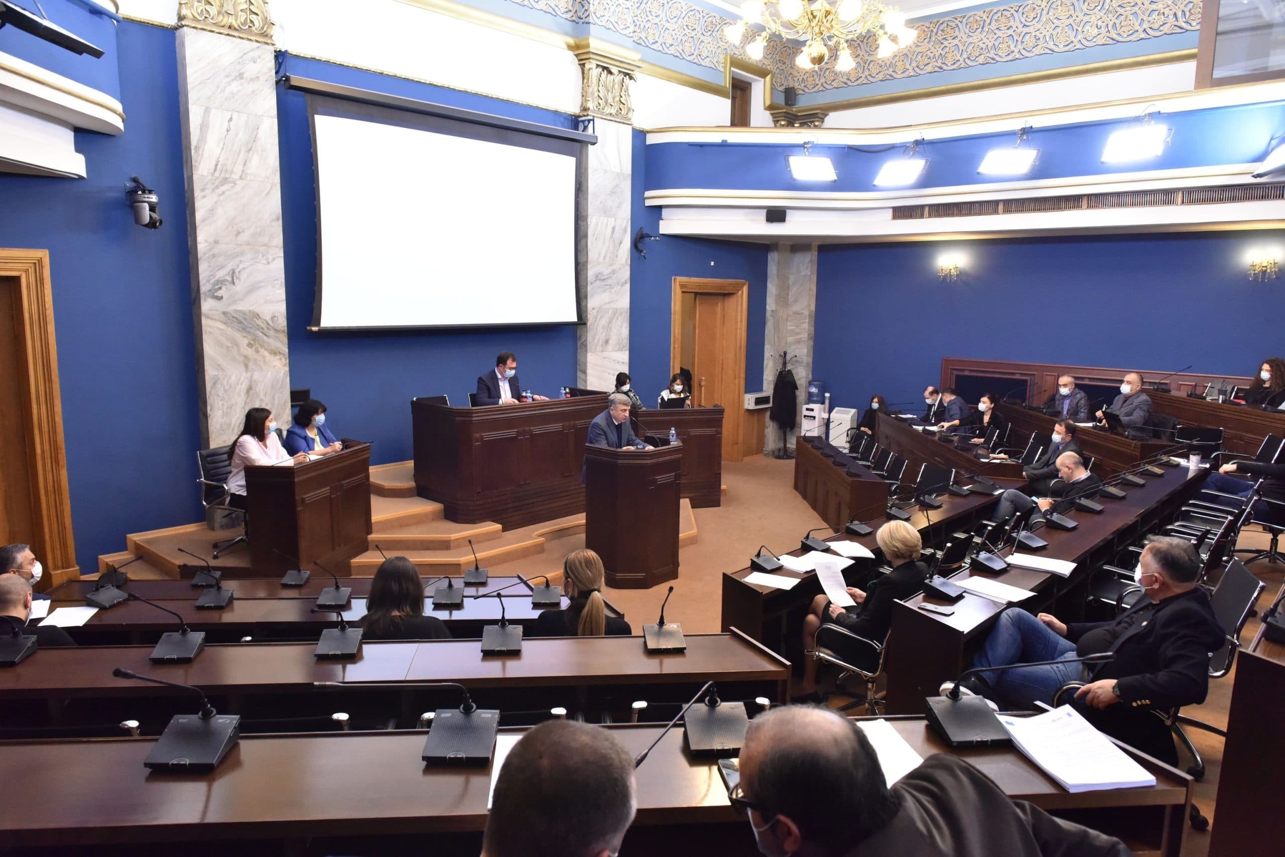 Frontnews image description