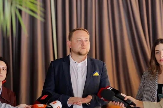 ვასო ურუშაძე – თუ ჩვენ გვსურს, რომ არჩევნები იყოს სამართლიანი და კონკურენტულ გარემოში ჩატარებული, მიხეილ სააკაშვილი უნდა იყოს თავისუფალი