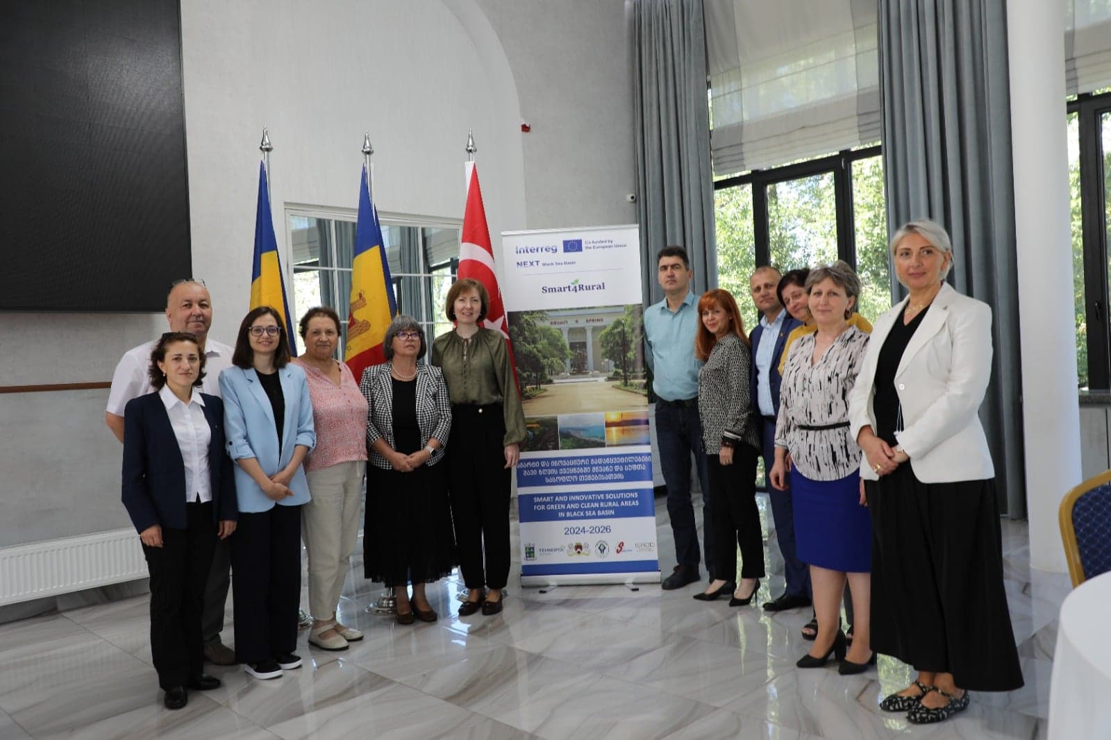 Frontnews image description