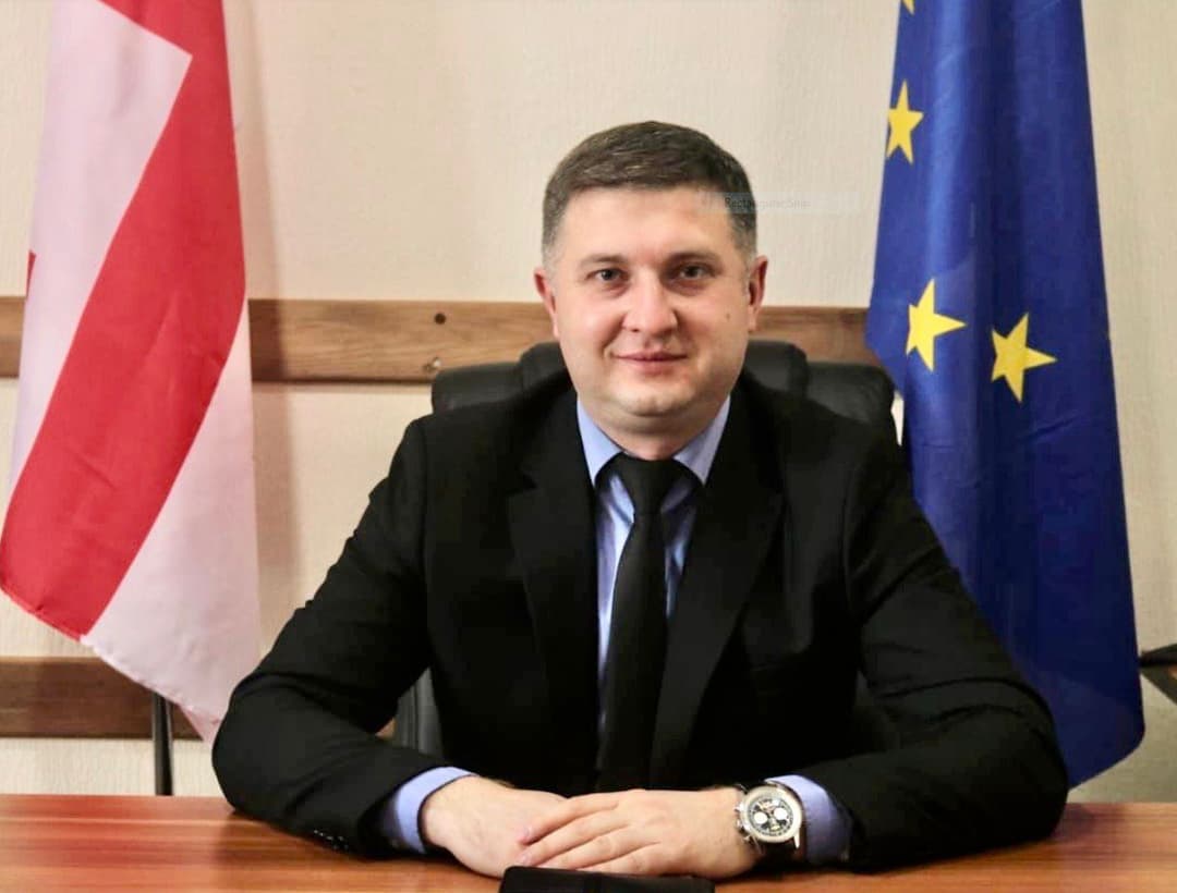 სერგო ხიდეშელი – გისურვებთ იმედიან, წარმატებულ და ბედნიერ 2022 წელს