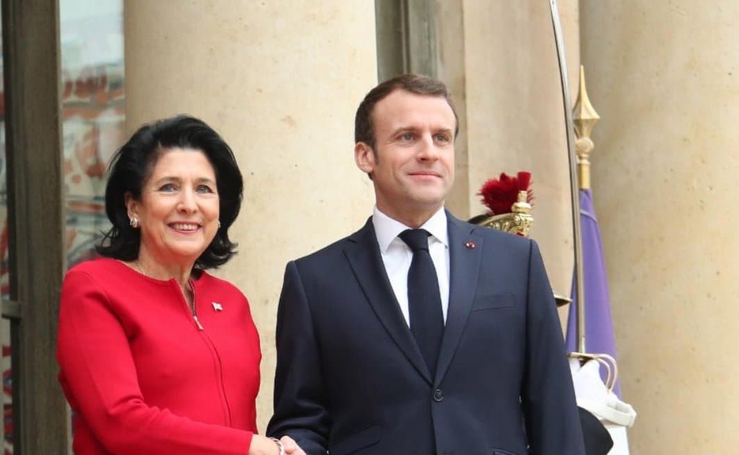 Frontnews image description