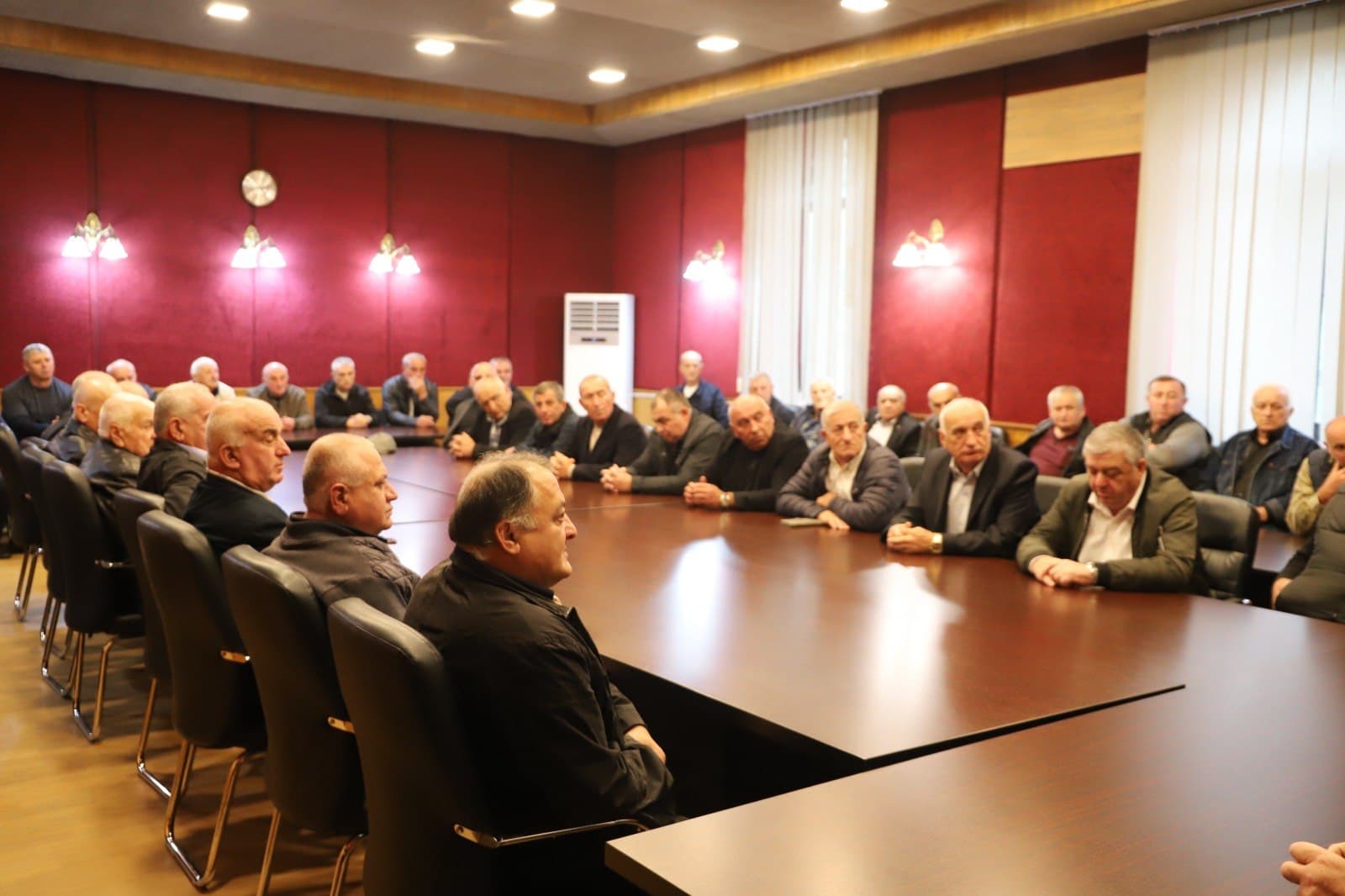 Frontnews image description