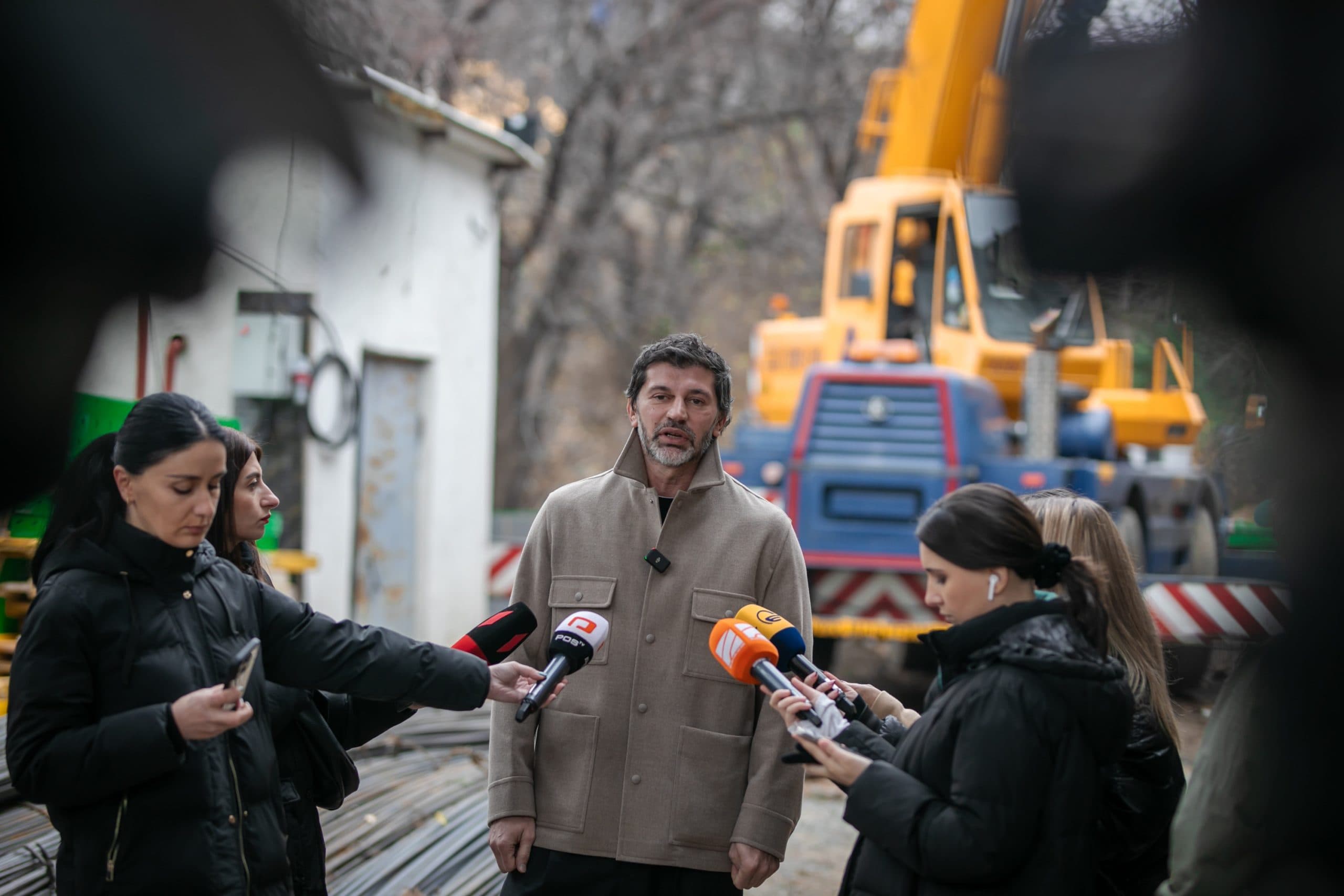 Frontnews image description