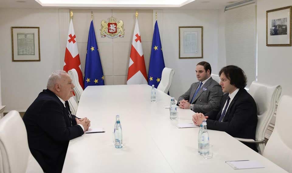 Frontnews image description