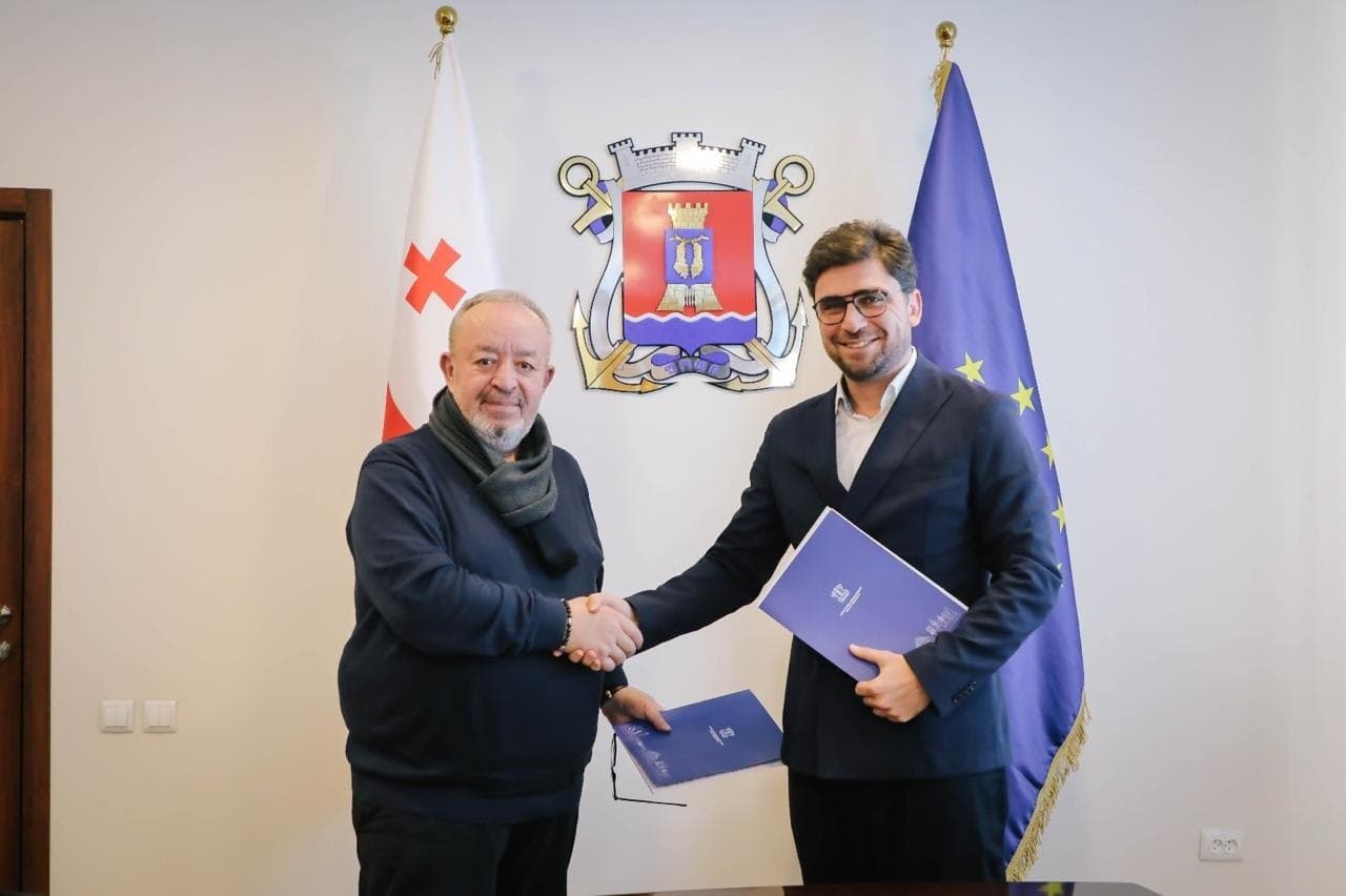 Frontnews image description