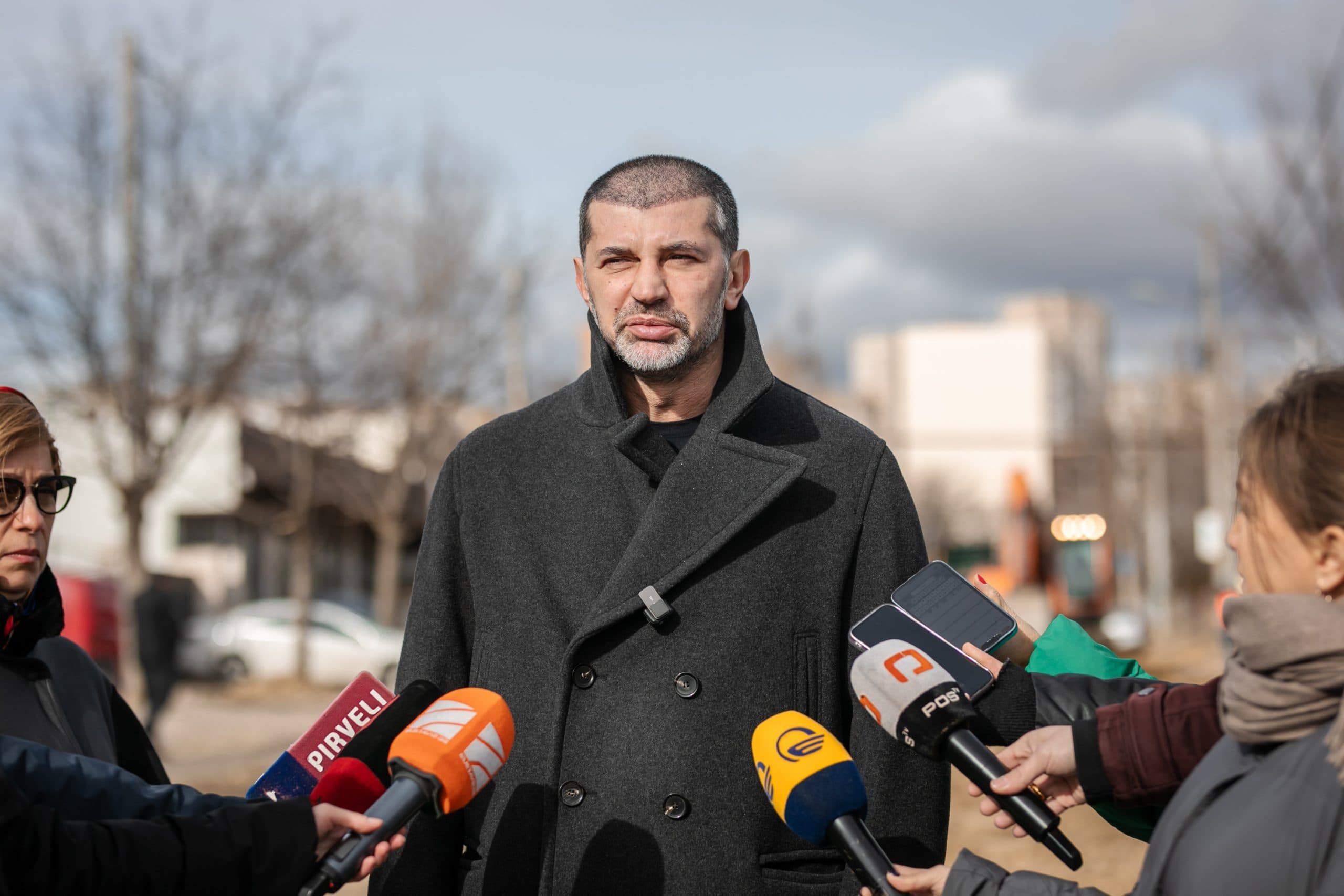 Frontnews image description