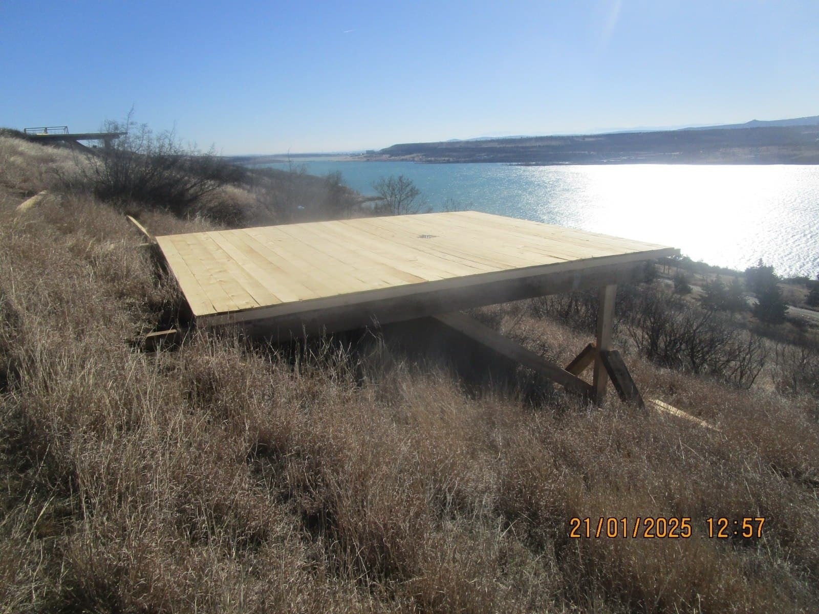 Frontnews image description