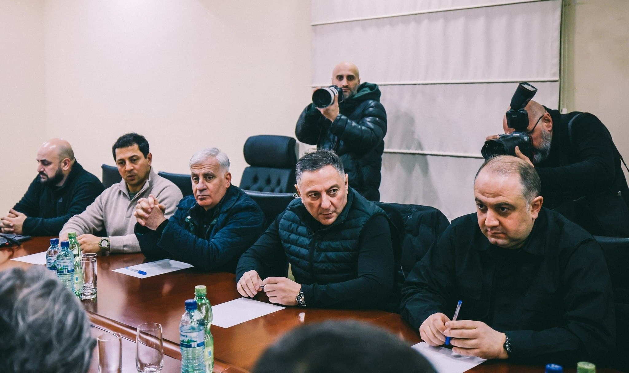 Frontnews image description