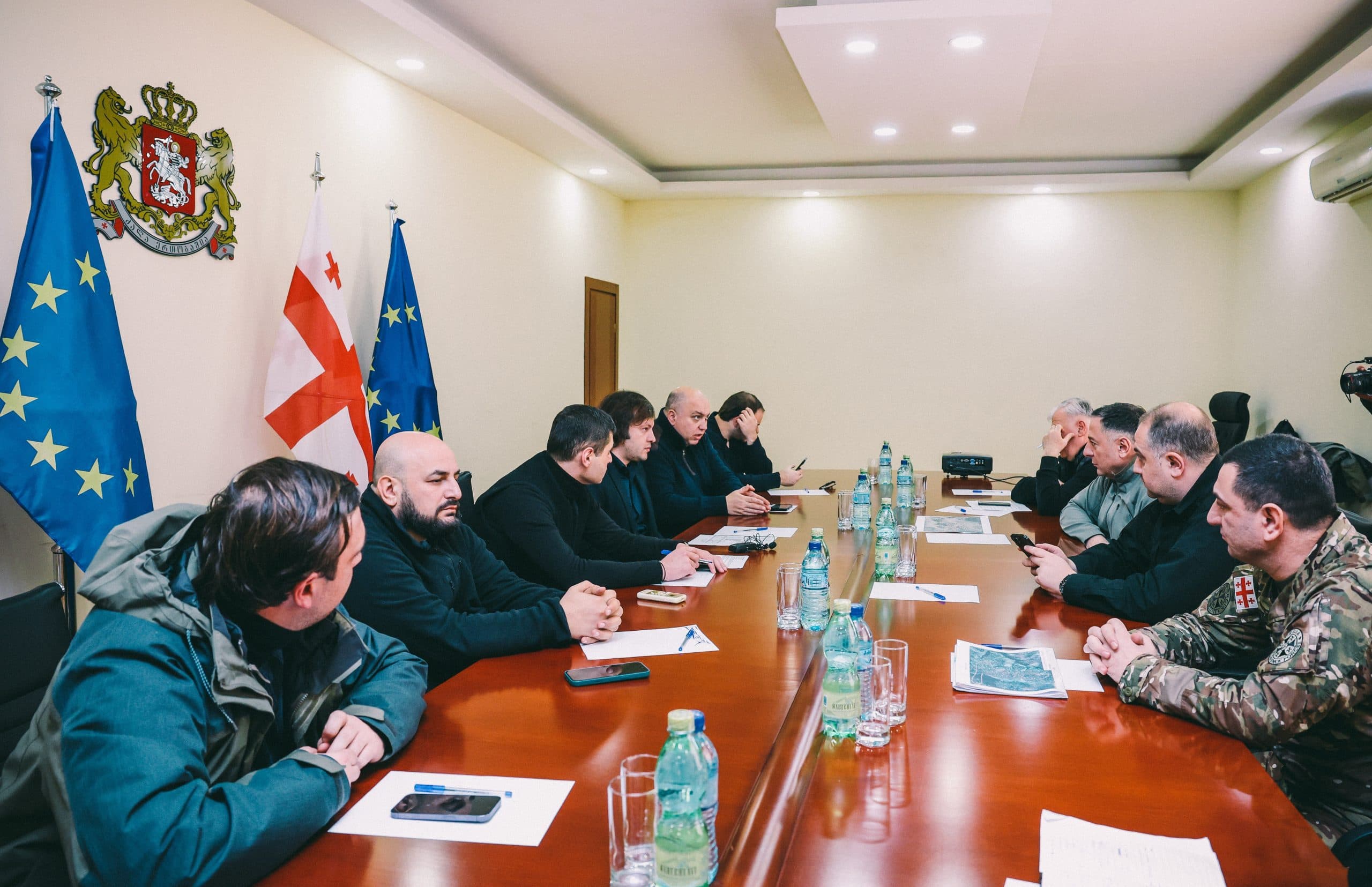 Frontnews image description