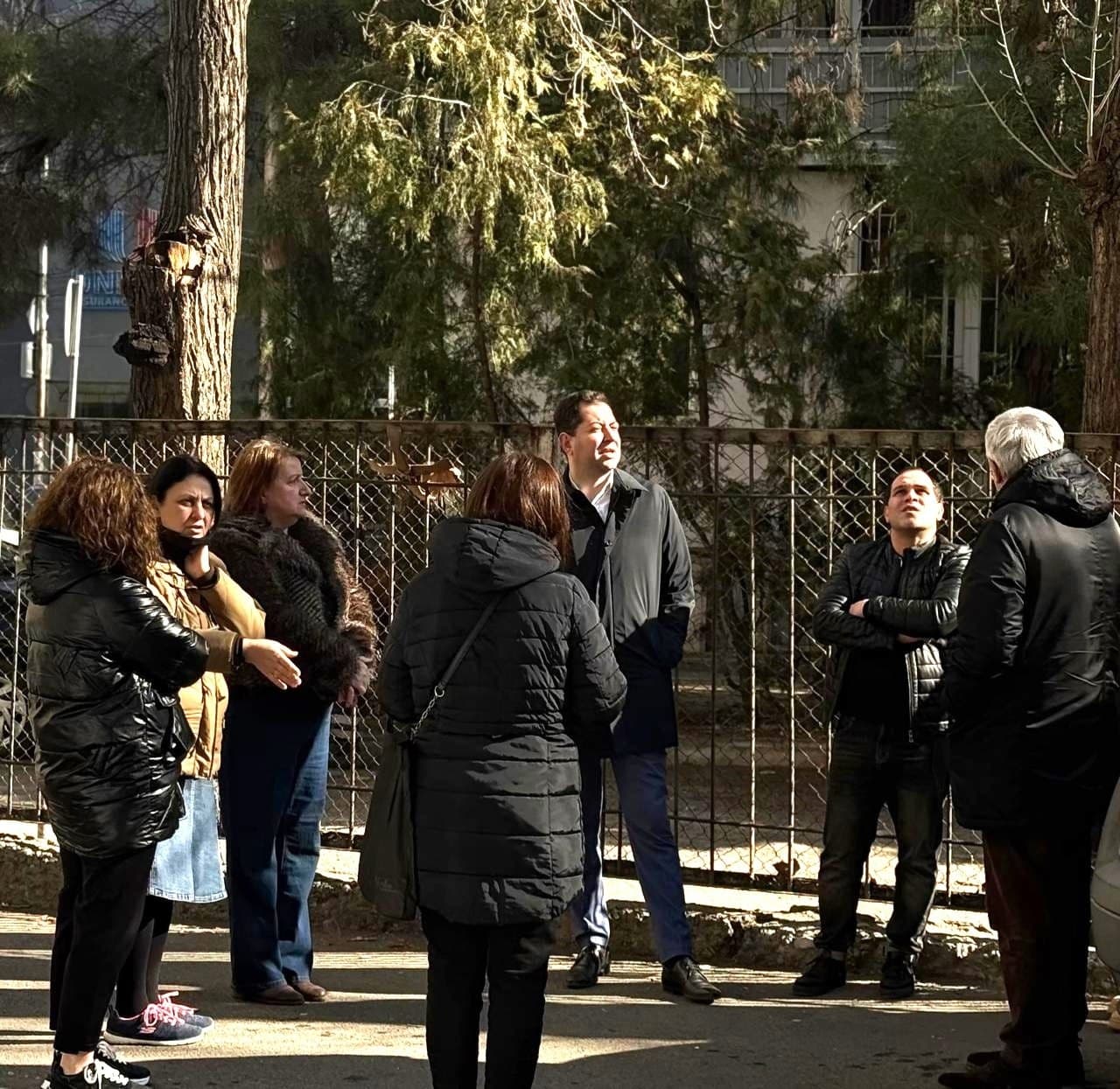 Frontnews image description