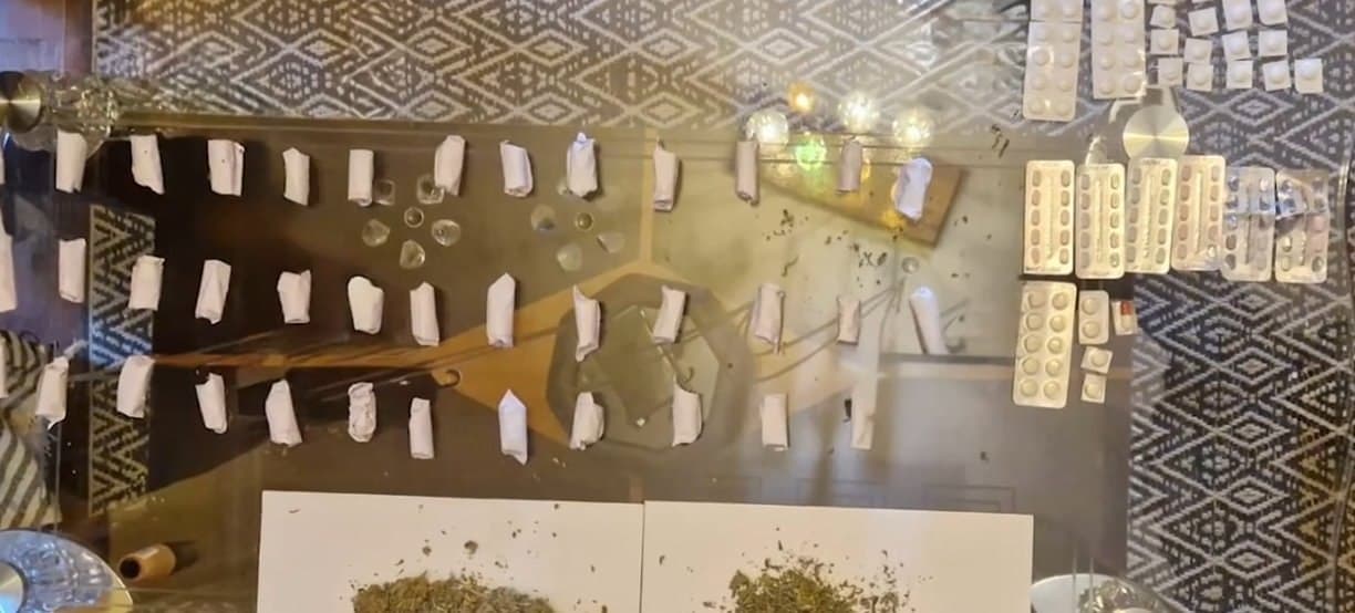 Frontnews image description