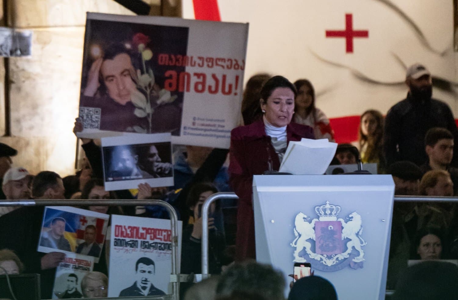 Frontnews image description