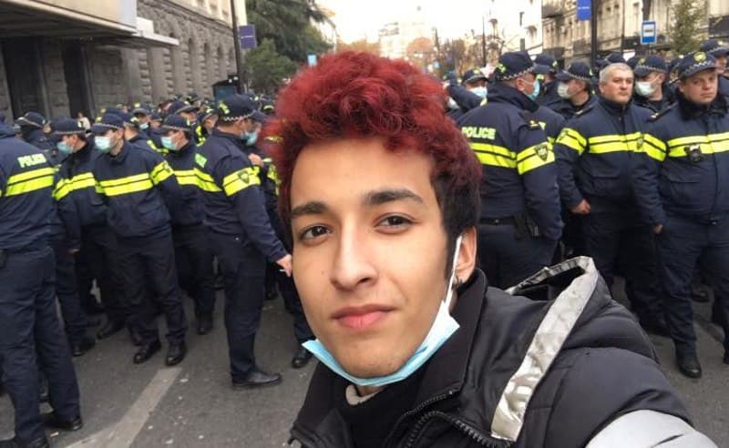 Frontnews image description