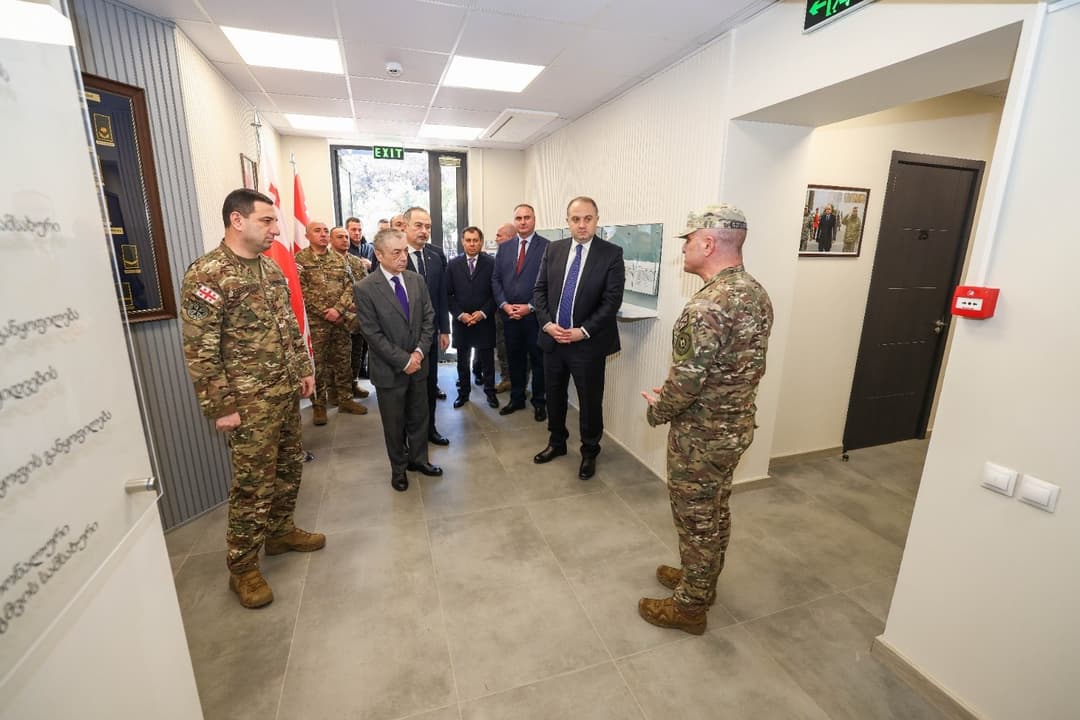 ირაკლი ჩიქოვანმა თბილისში სამხედრო გაწვევისა და რეკრუტირების ეროვნული სააგენტოს ახალი ცენტრი გახსნა