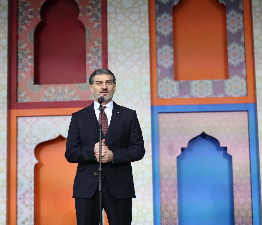 მიხეილ ყაველაშვილი – ნოვრუზ ბაირამს ვულოცავ ყველა მოქალაქეს, რომელიც დღეს აღნიშნავს გაზაფხულის ბუნიობის ამ ძველ, ტრადიციულ, სახალხო დღესასწაულს