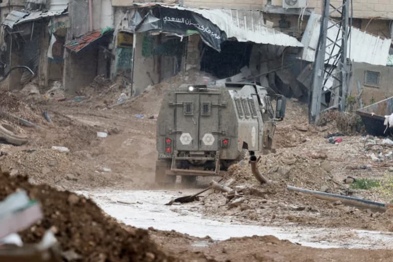 Israeli airstrikes kill over 100 in Gaza as escalation intensifies