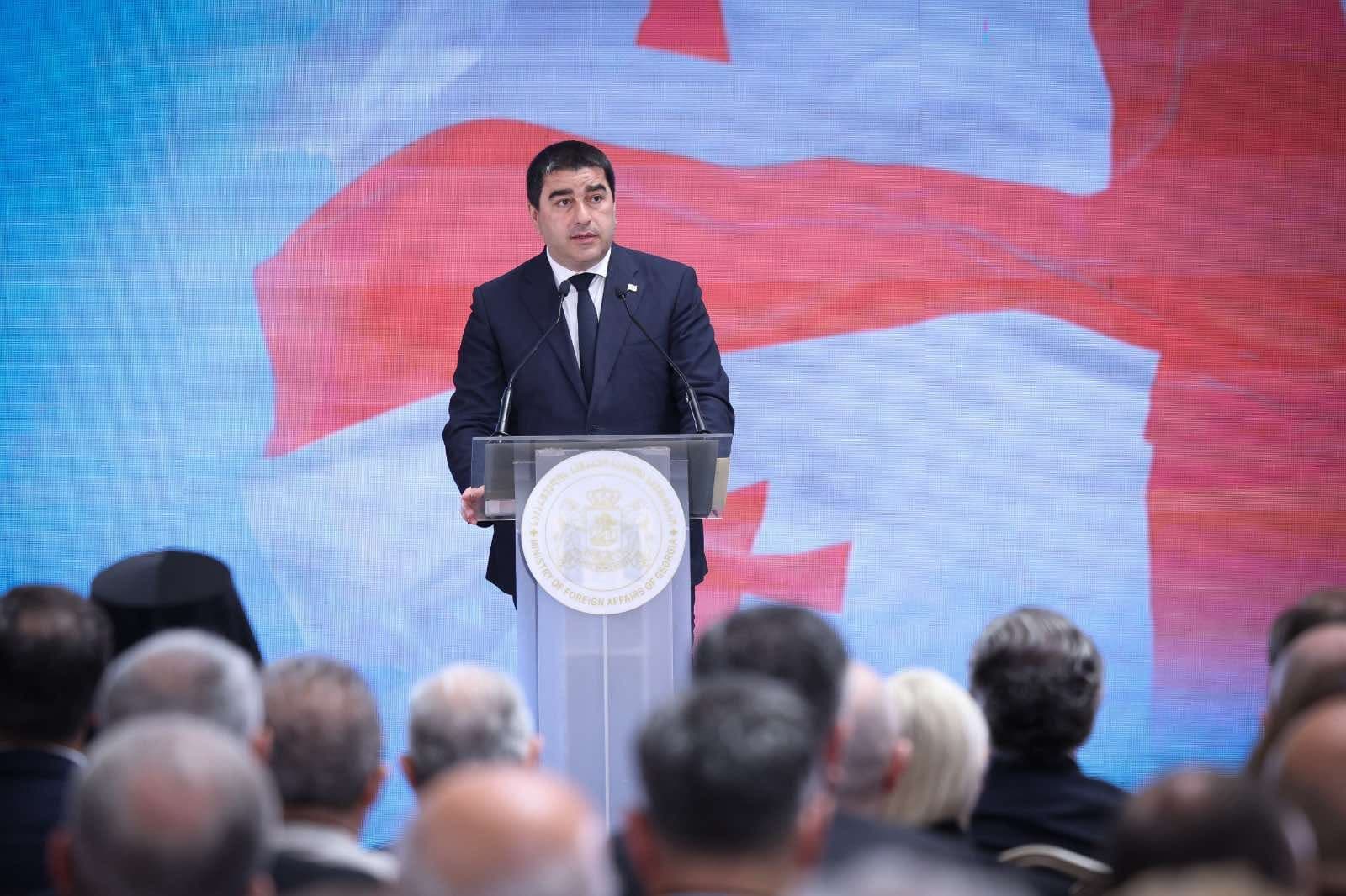 Frontnews image description