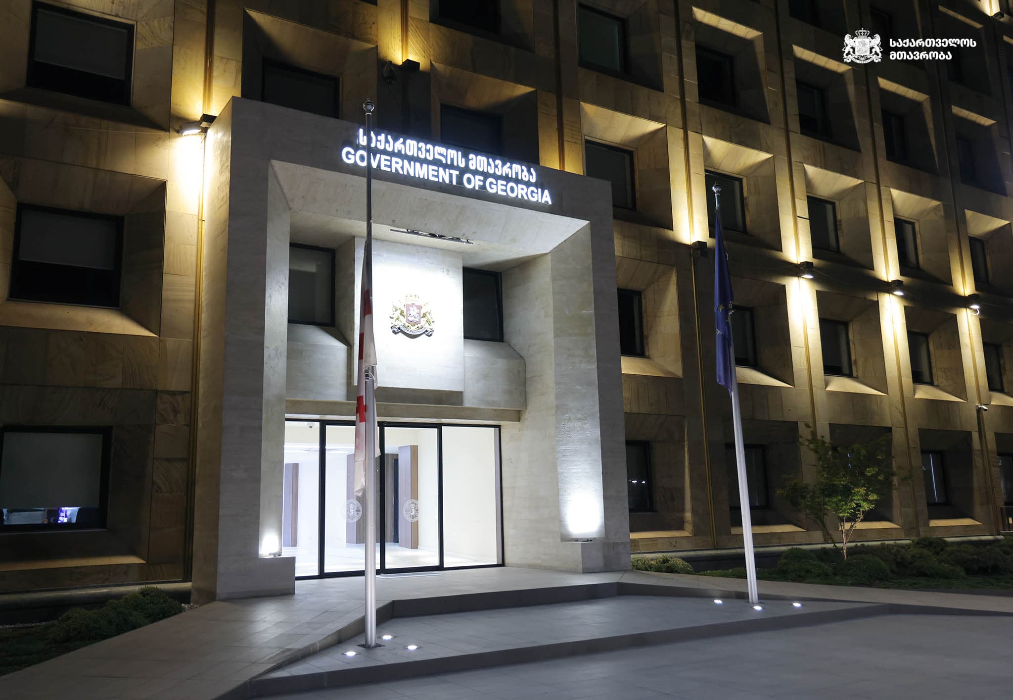 The war, which began in early August 2008, claimed the lives of over 400 people and left more than 2,200 injured