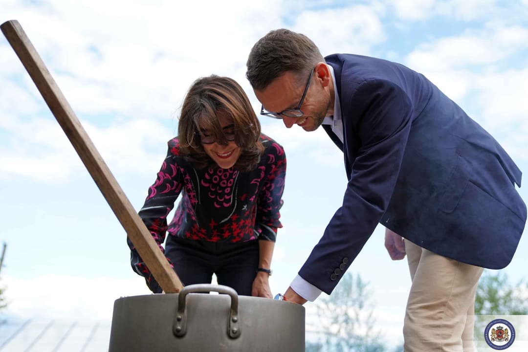 მაკა ბოჭორიშვილმა დიპლომატიური კორპუსის წარმომადგენლებს რთველში უმასპინძლა