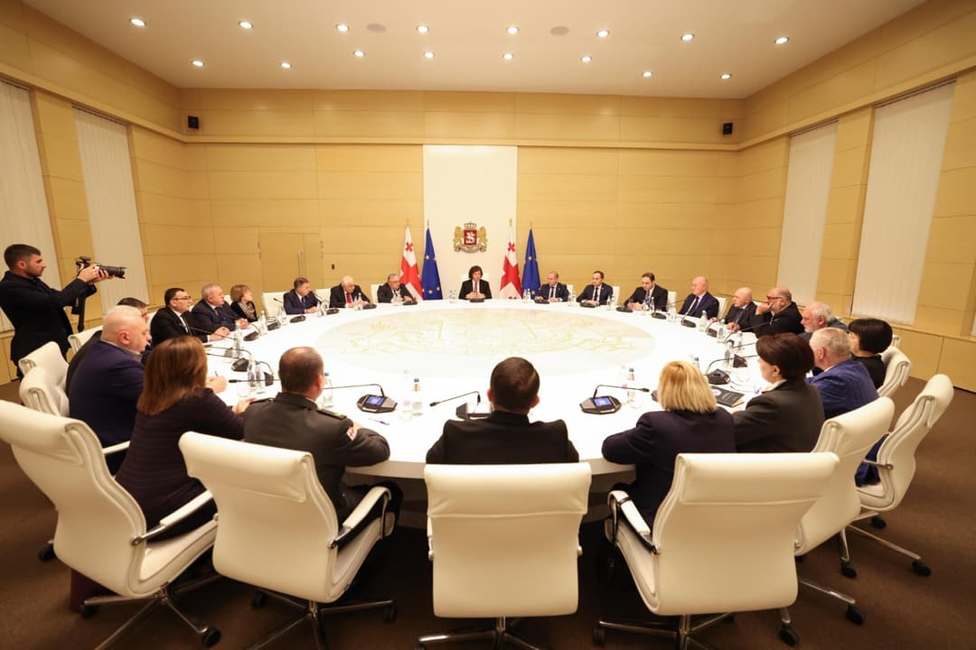 ირაკლი კობახიძემ განათლების სისტემის რეფორმის კონცეფცია სახელმწიფო უმაღლესი სასწავლებლების რექტორებთან განიხილა