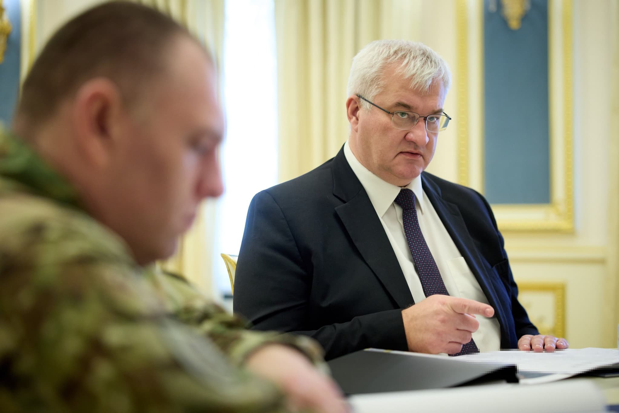 Frontnews image description