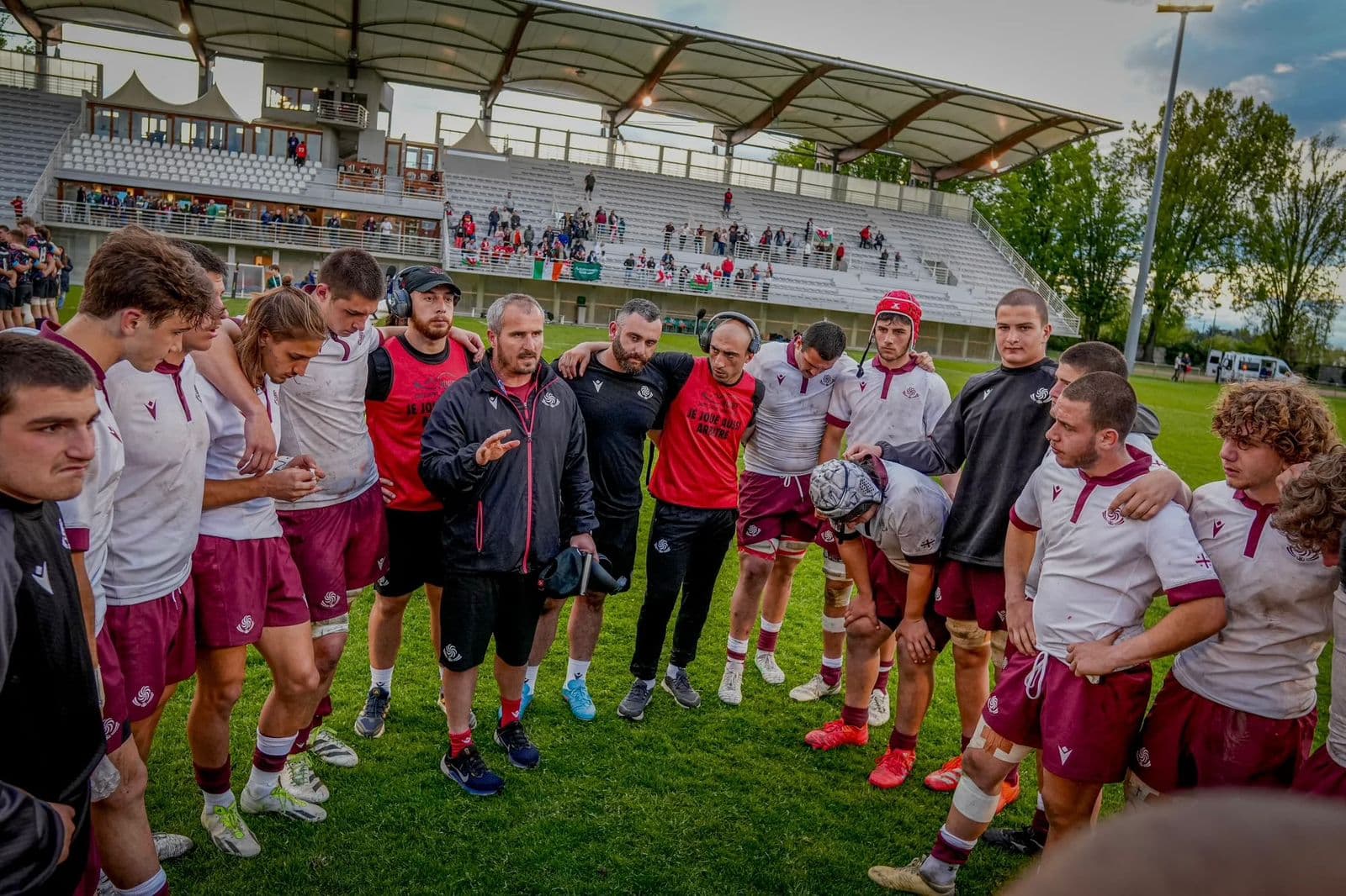 Frontnews image description