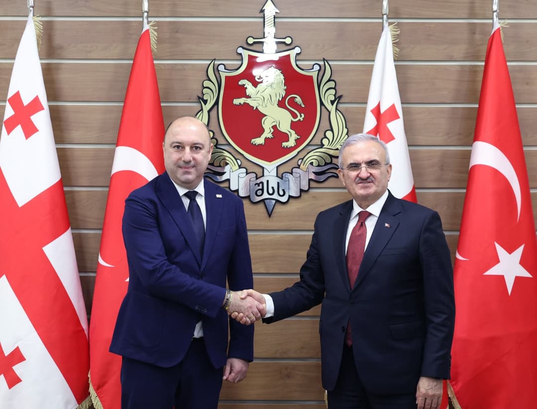 შსს-ს პირველი მოადგილე რონი მესხი თურქ კოლეგას შეხვდა