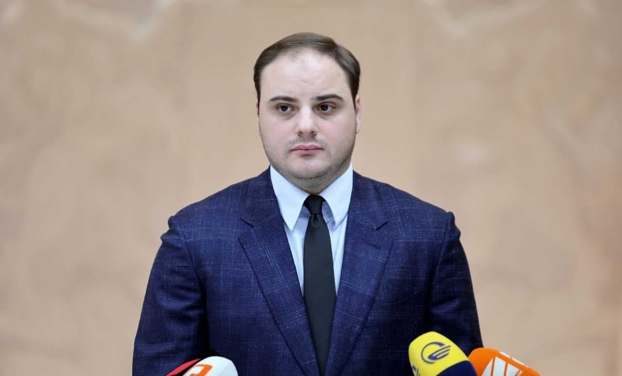 Frontnews image description