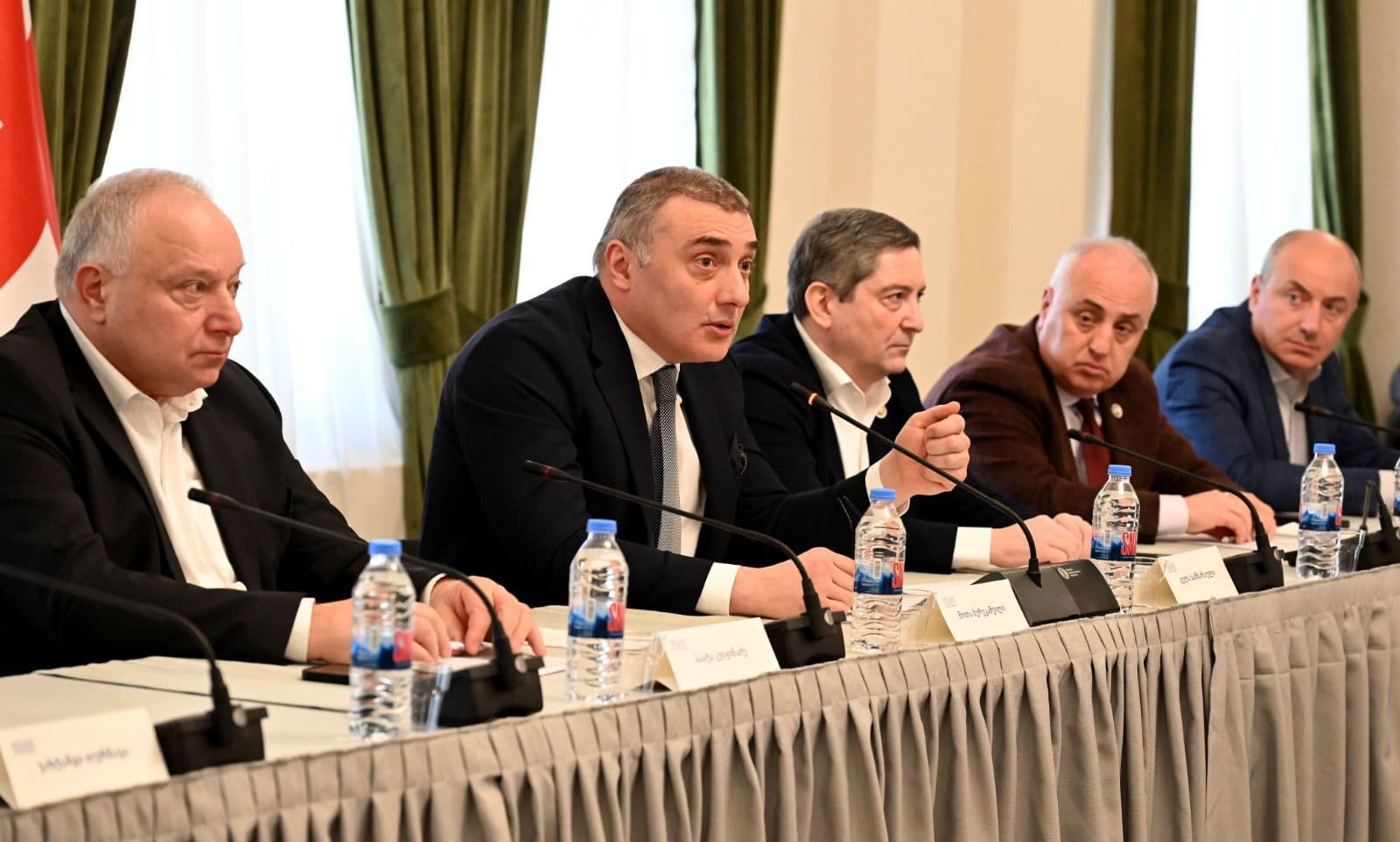 Frontnews image description