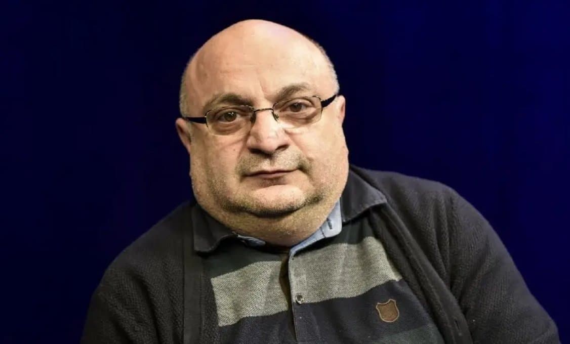 Frontnews image description