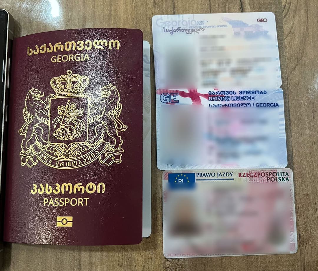 სუსმა ყალბი ოფიციალური დოკუმენტების დამზადებისა და გასაღების ფაქტზე ერთი პირი დააკავა