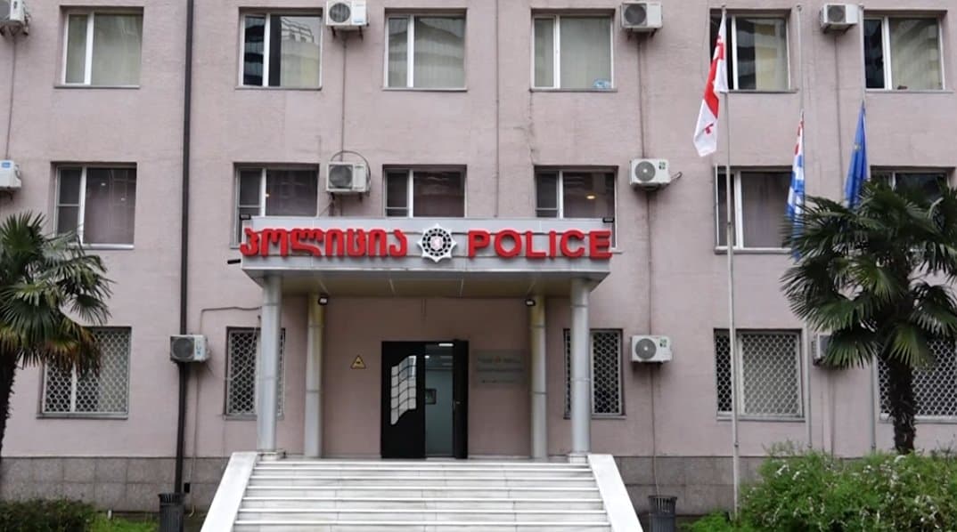 Frontnews image description