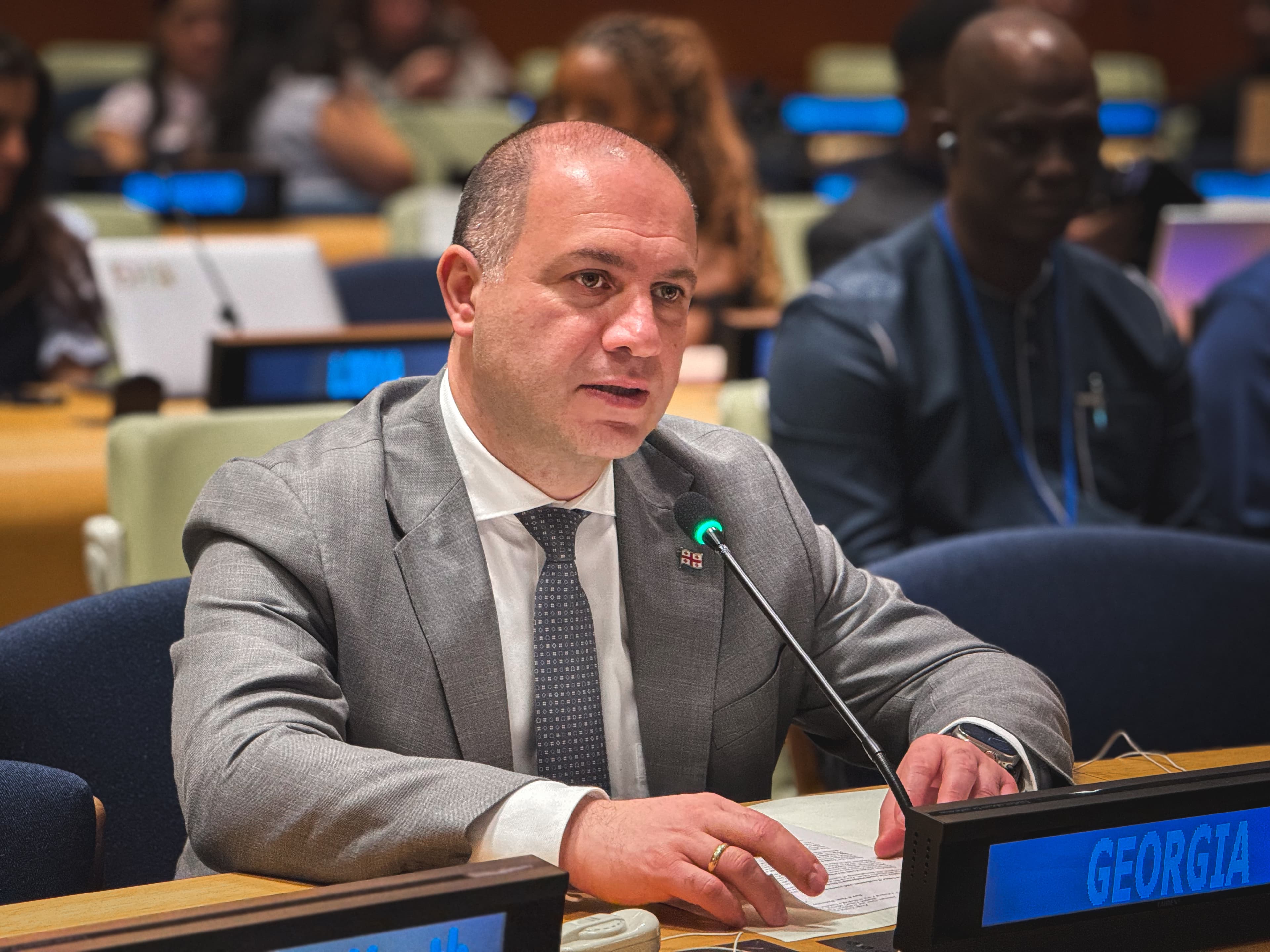 Frontnews image description