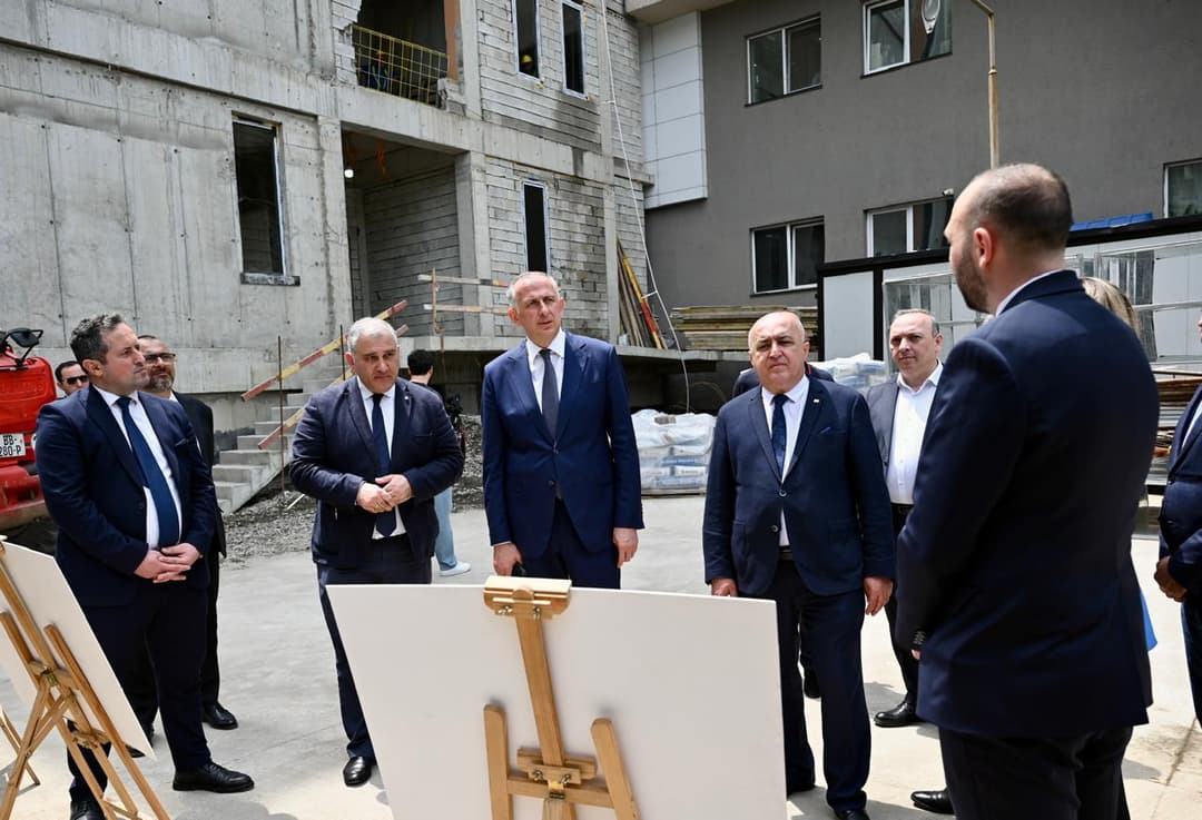 ბათუმში ბავშვთა მულტიფუნქციური პედიატრიული კლინიკა შენდება