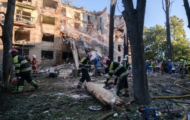 Russia’s overnight drone and missile attack kills at least 8 in Ukraine