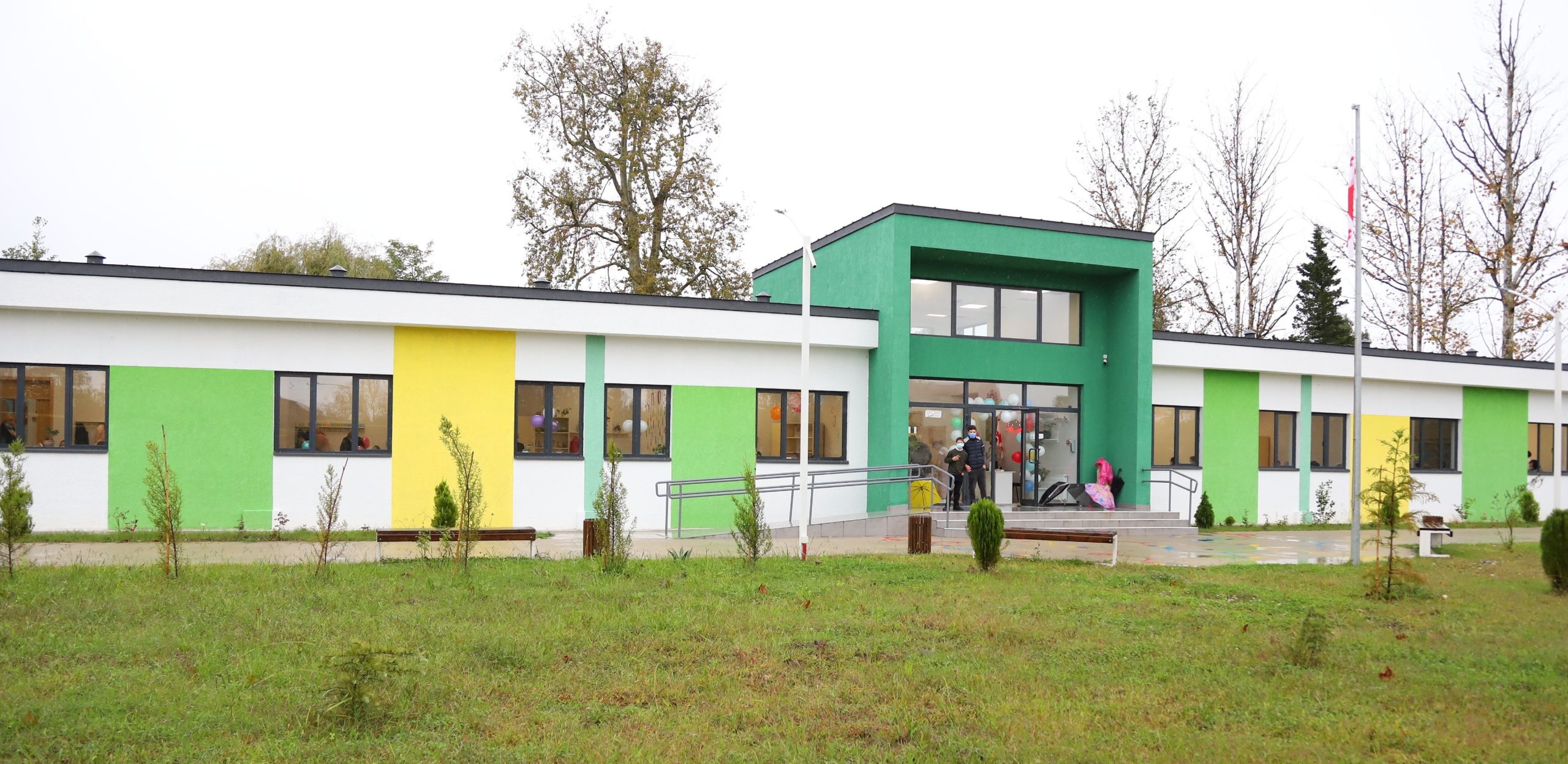 Frontnews image description