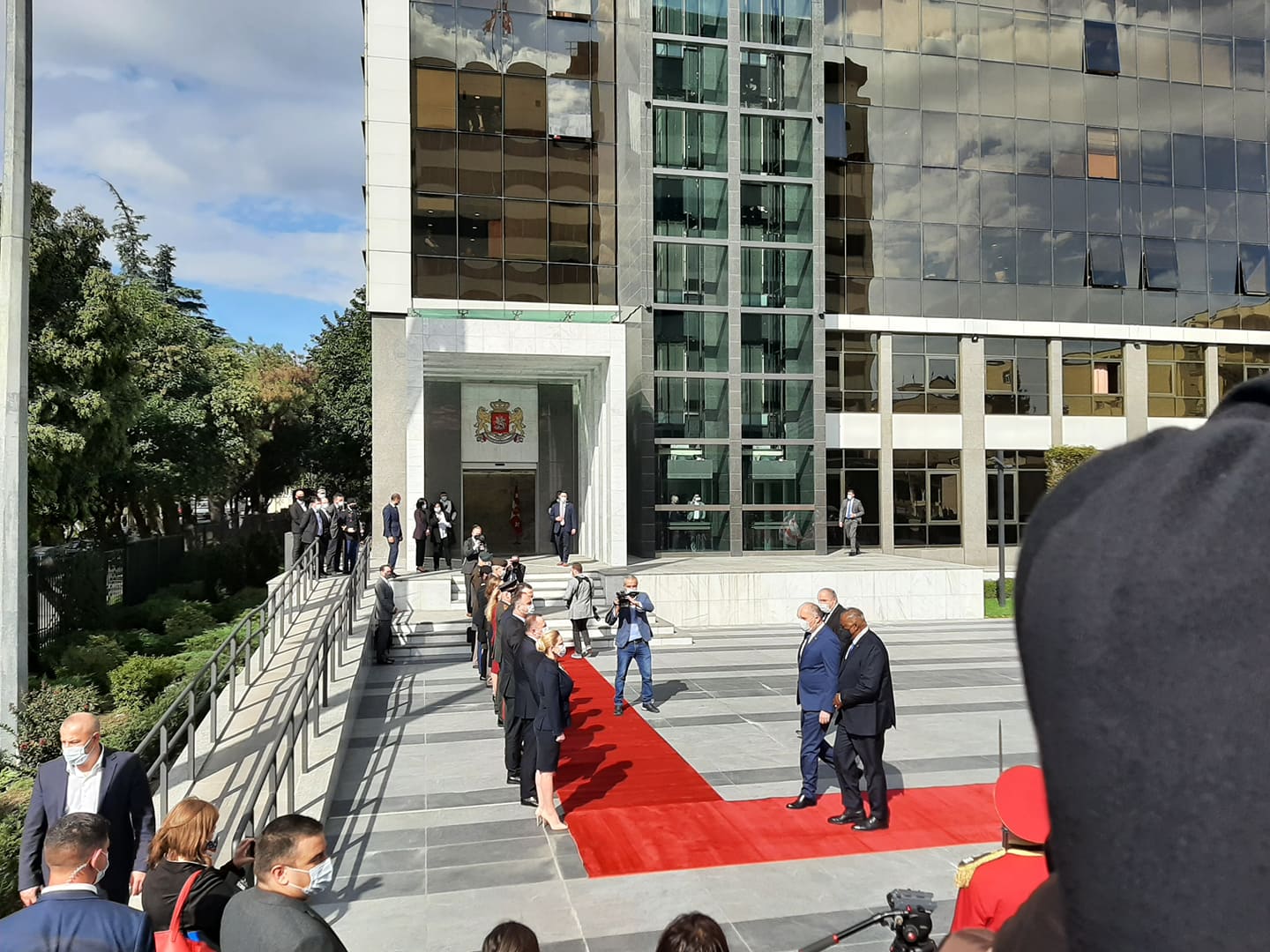 Frontnews image description