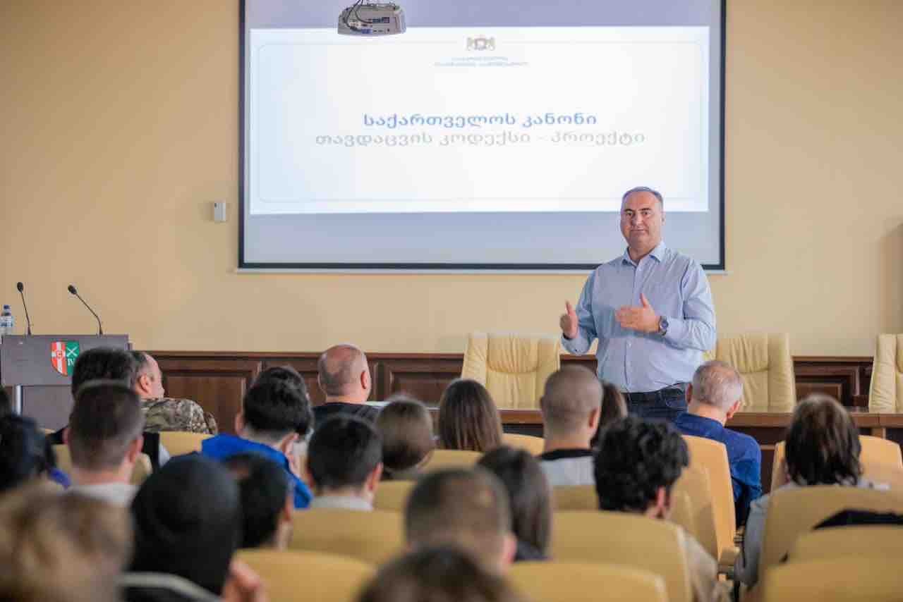 Frontnews image description