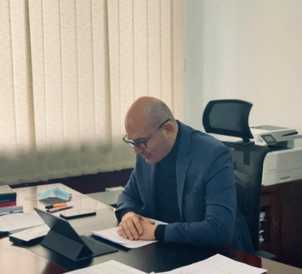 Frontnews image description