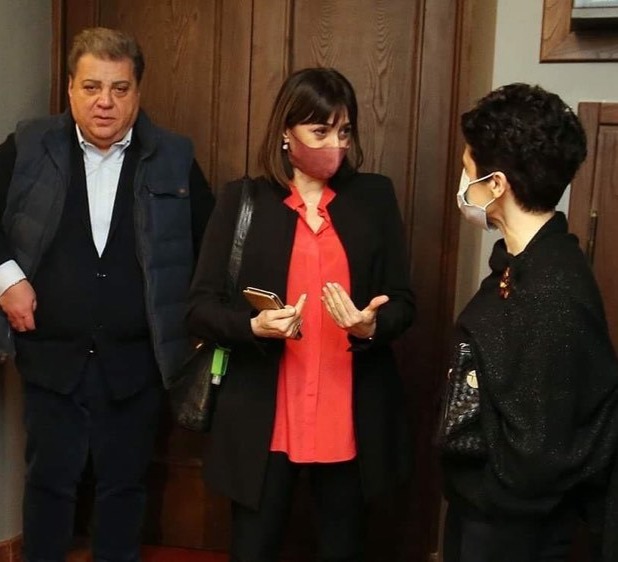 თეა წულუკიანი ოპერისა და ბალეტის სახელმწიფო თეატრში სამუშაო შეხვედრაზე იმყოფებოდა