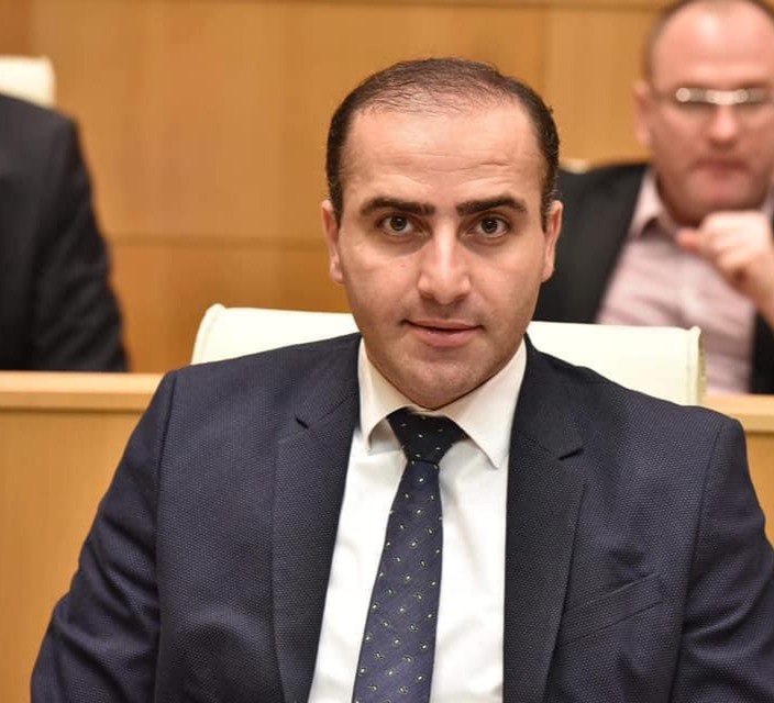 Frontnews image description