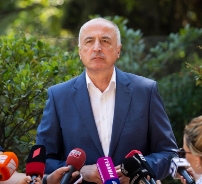 “როდესაც ასეთი წნეხი შეიქმნება, გაცილებით უარესს მდგომარეობაში ჩავარდებიან, იძულებული იქნებიან რაღაც გააკეთონ”