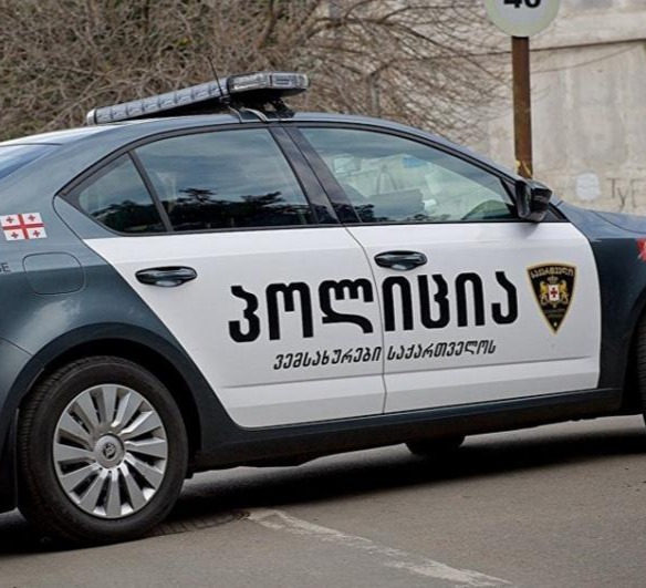 პოლიციელზე თავდასხმის ბრალდებით ერთი პირი დააკავეს