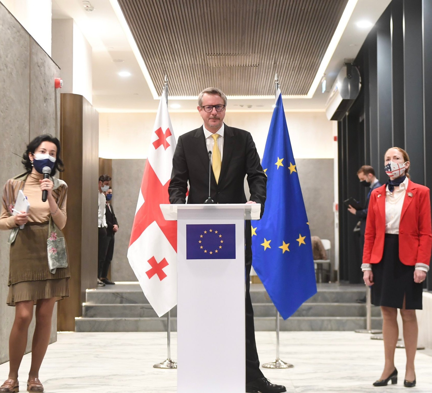 “ეს პროცესი არ სრულდება, იწყება ახალი თავი ჩვენი იმ საერთო მოქმედებისა, რომელიც გაგრძელდება პარლამენტში”