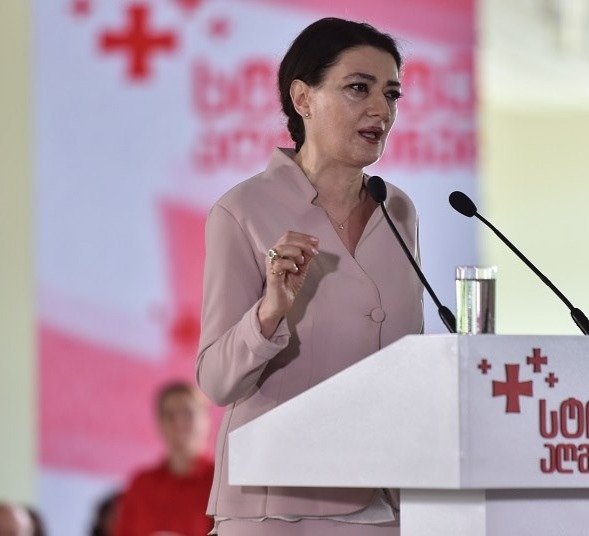 “ოპოზიციონერებმა ძალიან ააამღვრიეს პოლიტიკური ველი “ნაციონალური მოძრაობის” ოპონირების შიშით”